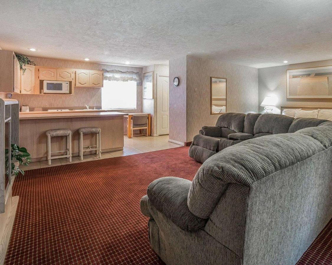 Econo Lodge St George North - Near Pioneer Park St. George Buitenkant foto