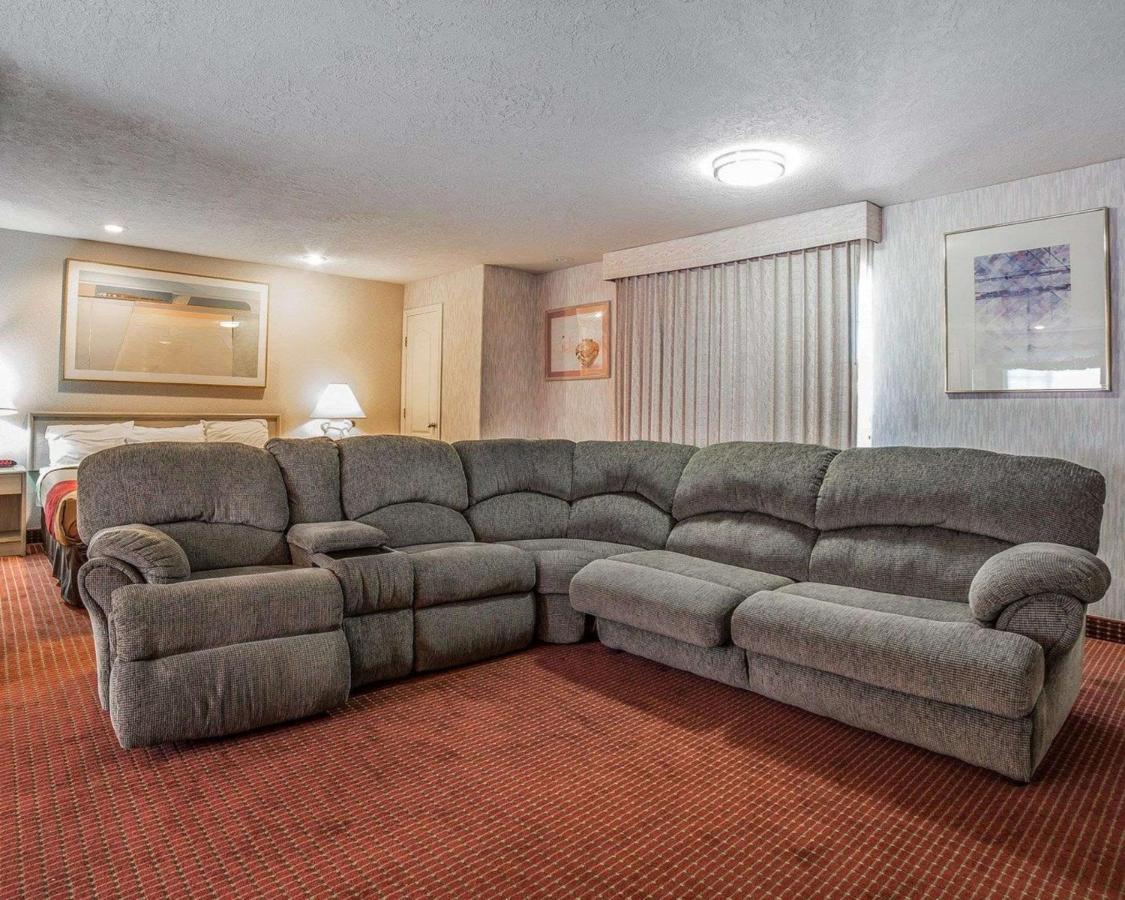 Econo Lodge St George North - Near Pioneer Park St. George Buitenkant foto
