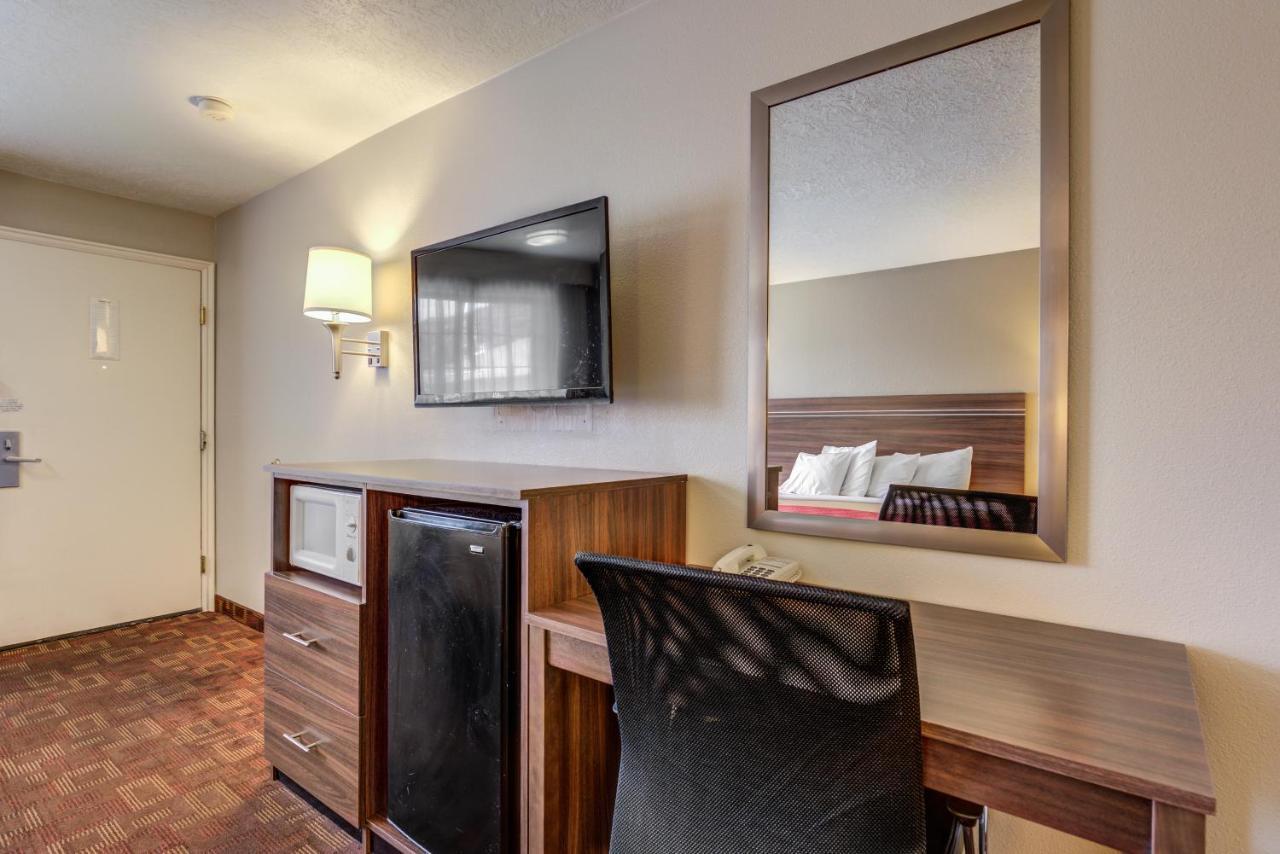 Econo Lodge St George North - Near Pioneer Park St. George Buitenkant foto