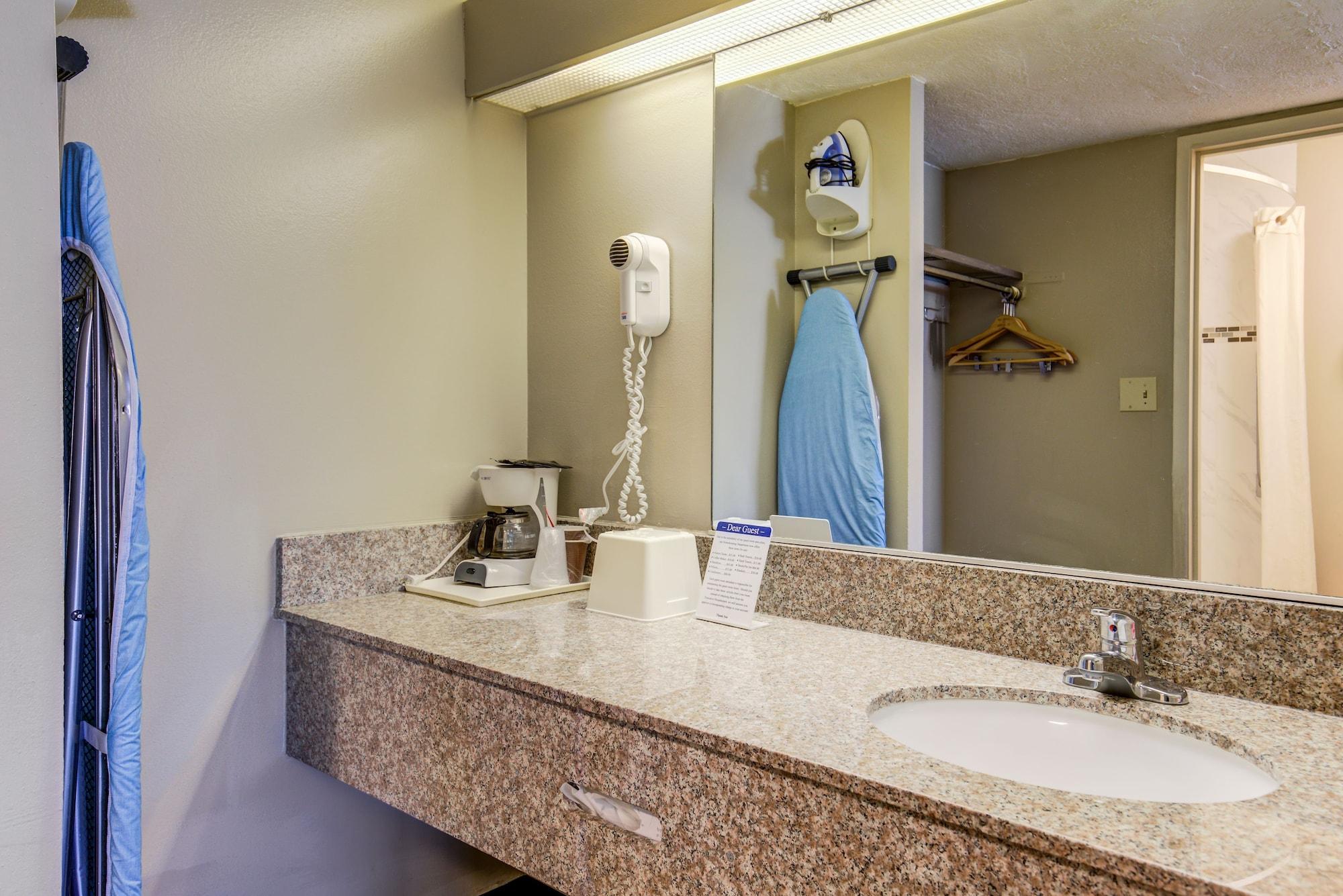 Econo Lodge St George North - Near Pioneer Park St. George Buitenkant foto