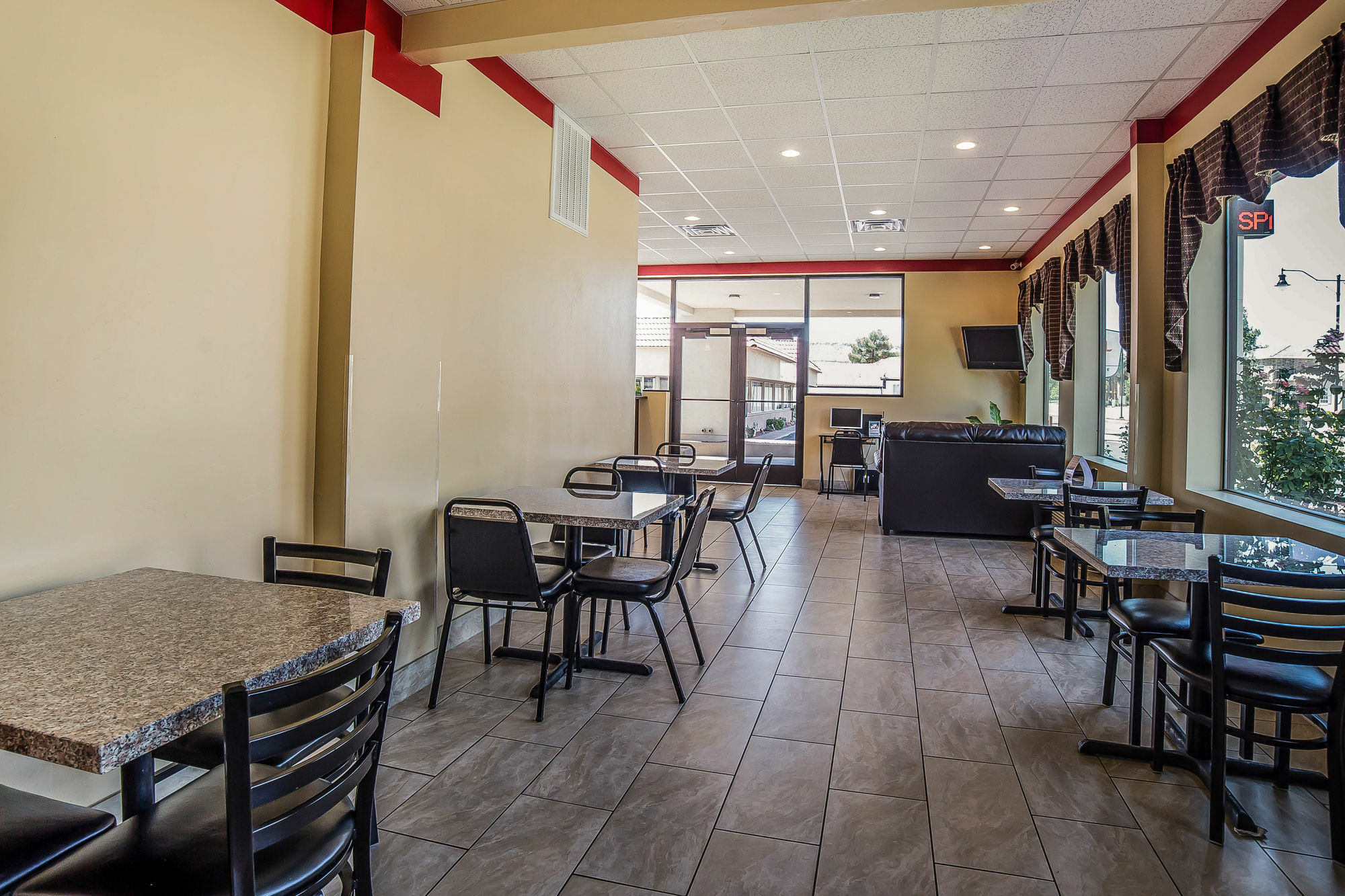 Econo Lodge St George North - Near Pioneer Park St. George Buitenkant foto